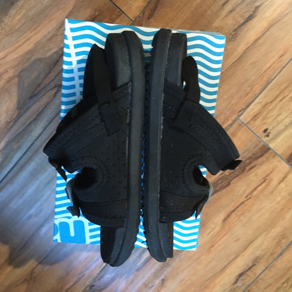 Native toddler boy sandals